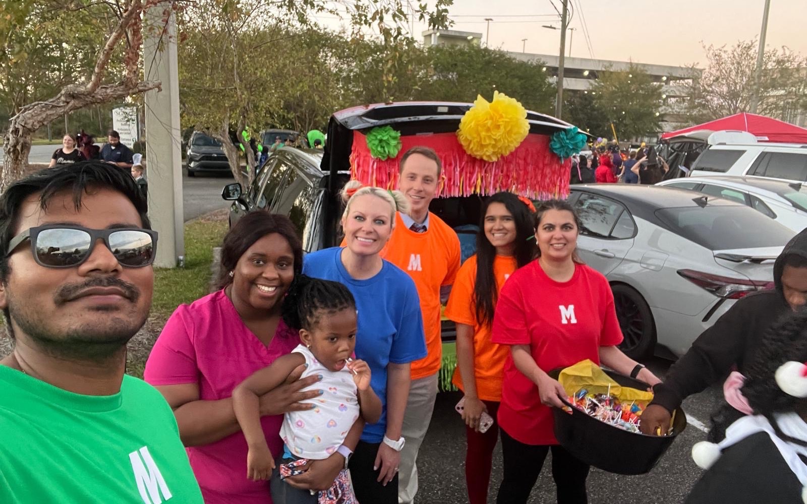 Handing out candy at the SGMC Health employee trunk or treat! 👻🎃